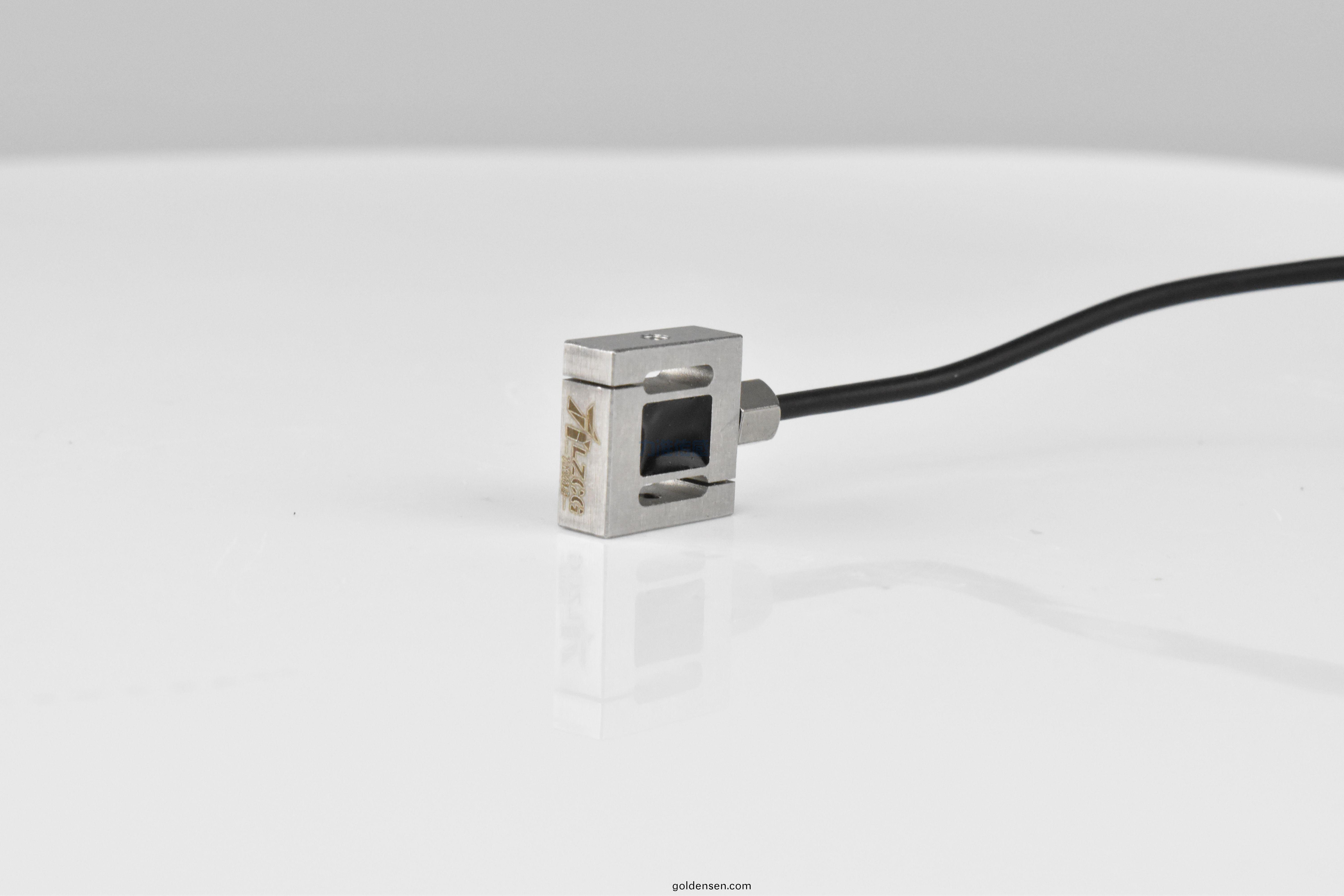 工業(ye)自動化領域的機器需要傳感器提供必要的信息(圖1) DSC_0531.JPG