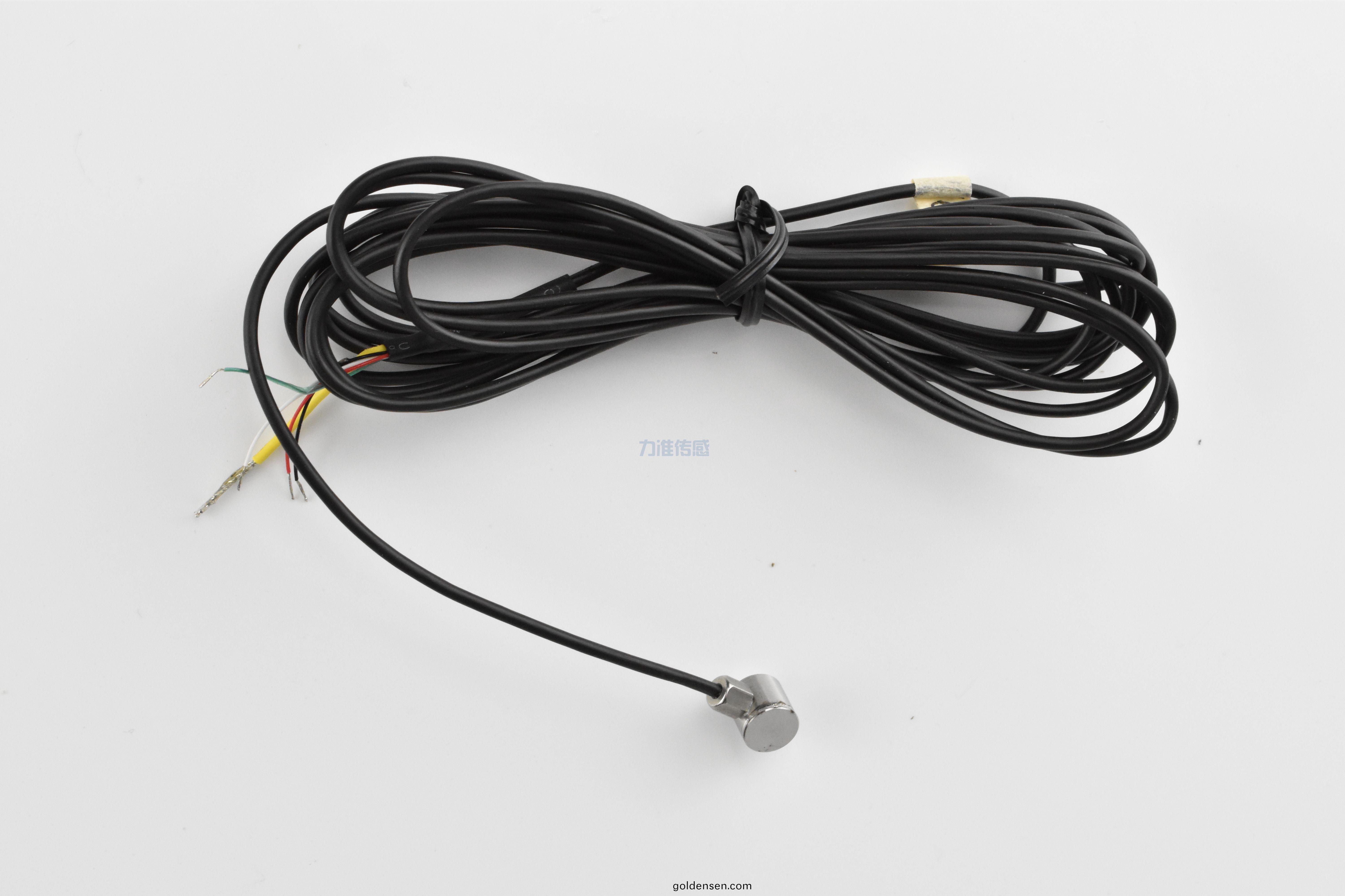 校(xiao)準好的拉力機可以(yi)達到(dao)很好的測力(li)精度(圖1) DSC_0276.JPG